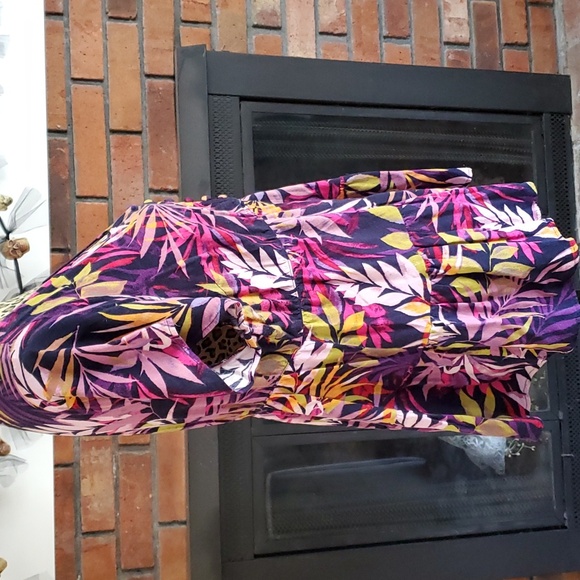 Cap-sleeve babydoll top - Picture 6 of 9